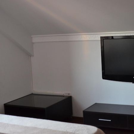 Vila Cu Trandafiri Cozy Apartments 2 Camere Bragadiru Dış mekan fotoğraf